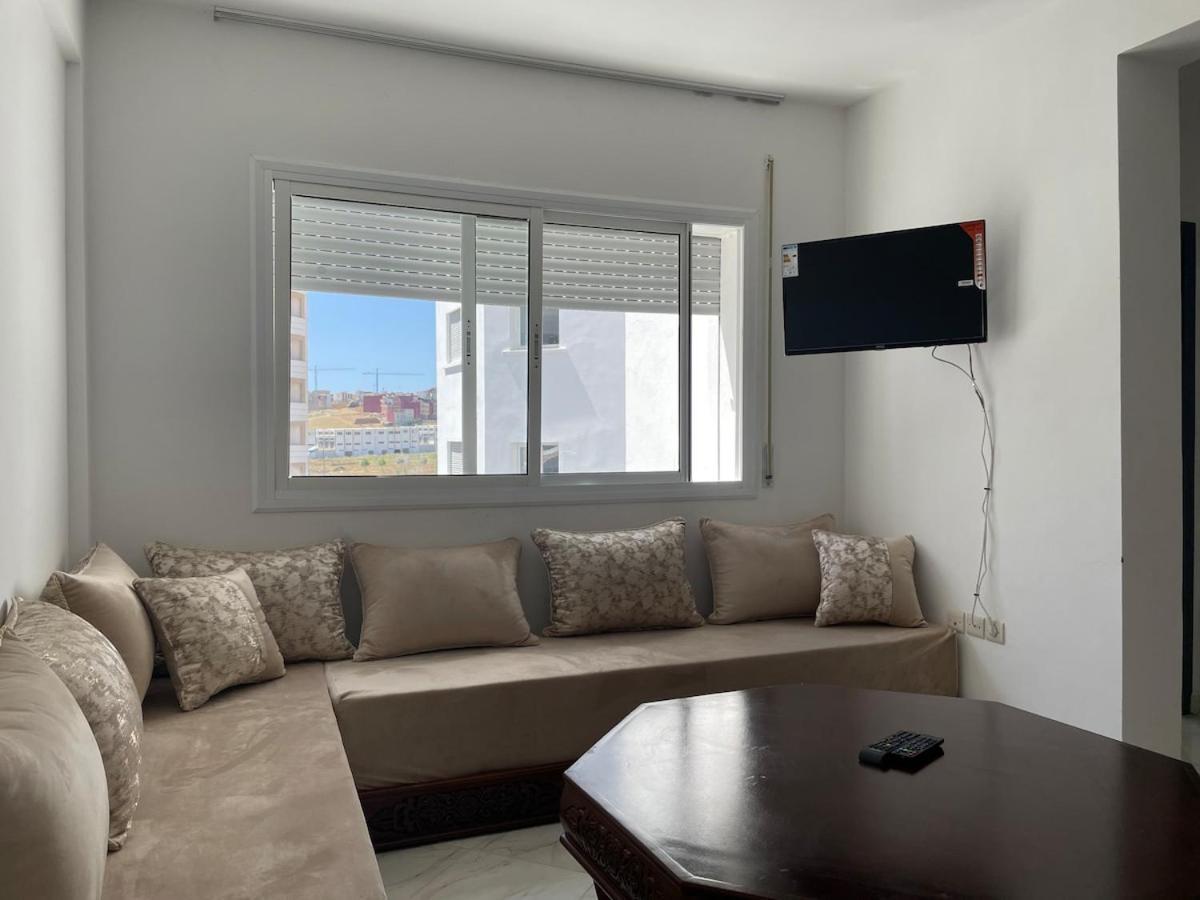 Lovely 10 Minutes From Downtown In Appartement Tanger